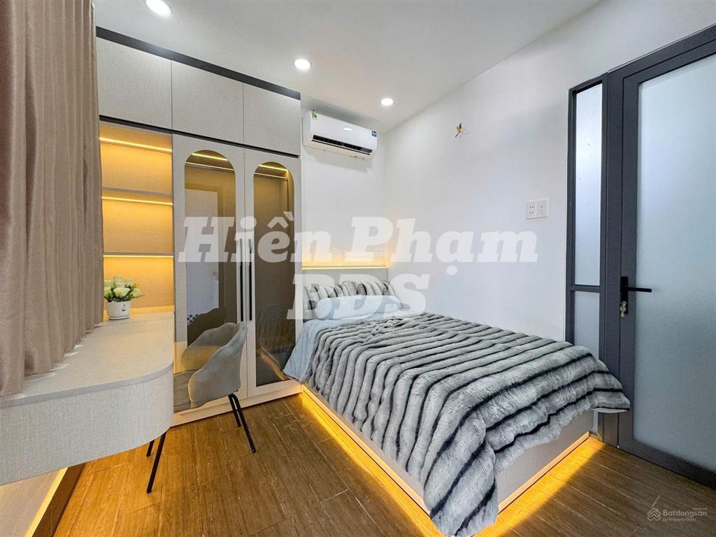 Nhà mới xây 100% hẻm 1830 huỳnh tấn phát  đối diện công an thị trấn nhà bè