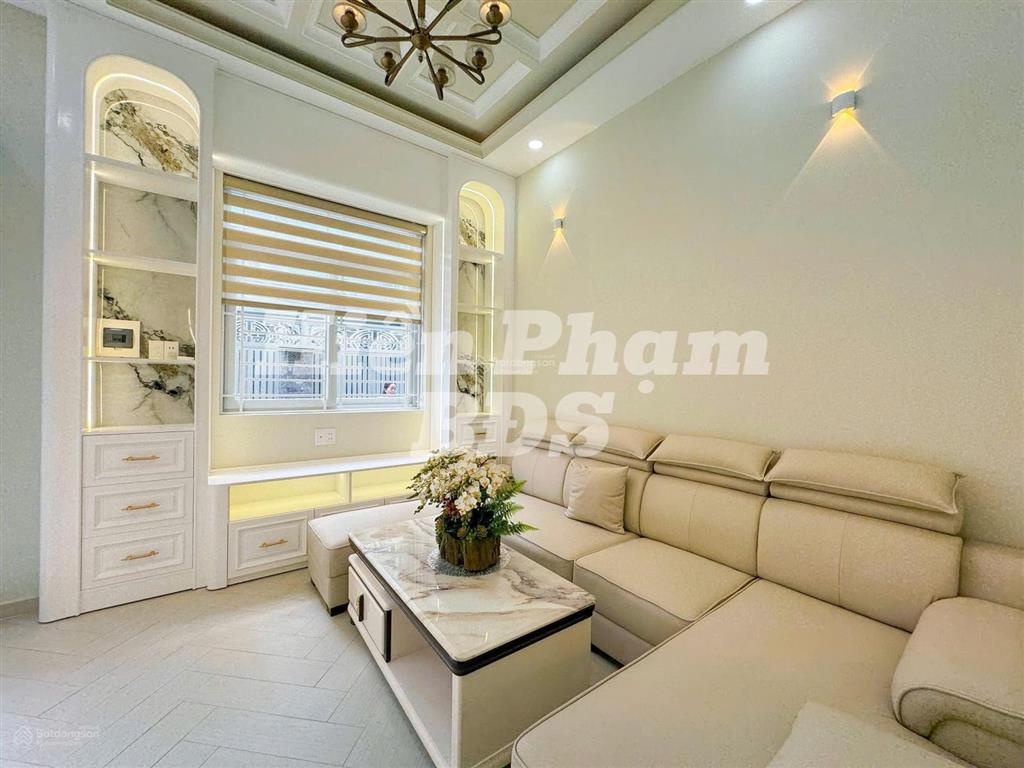 Nhà phố tân cổ điển  hẻm xe hơi sát nhà đường tân thuận tây