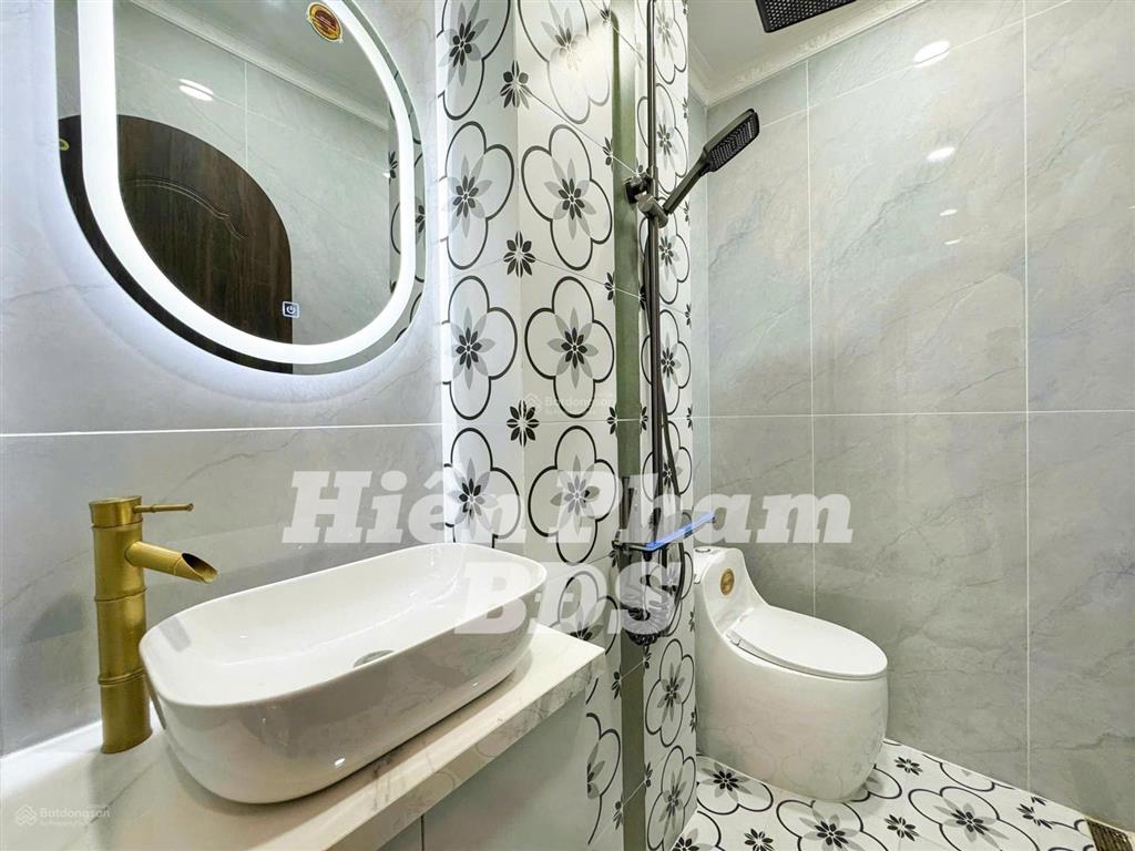 Nhà phố 5 tầng mới xây hẻm xe hơi 76 dương cát lợi
