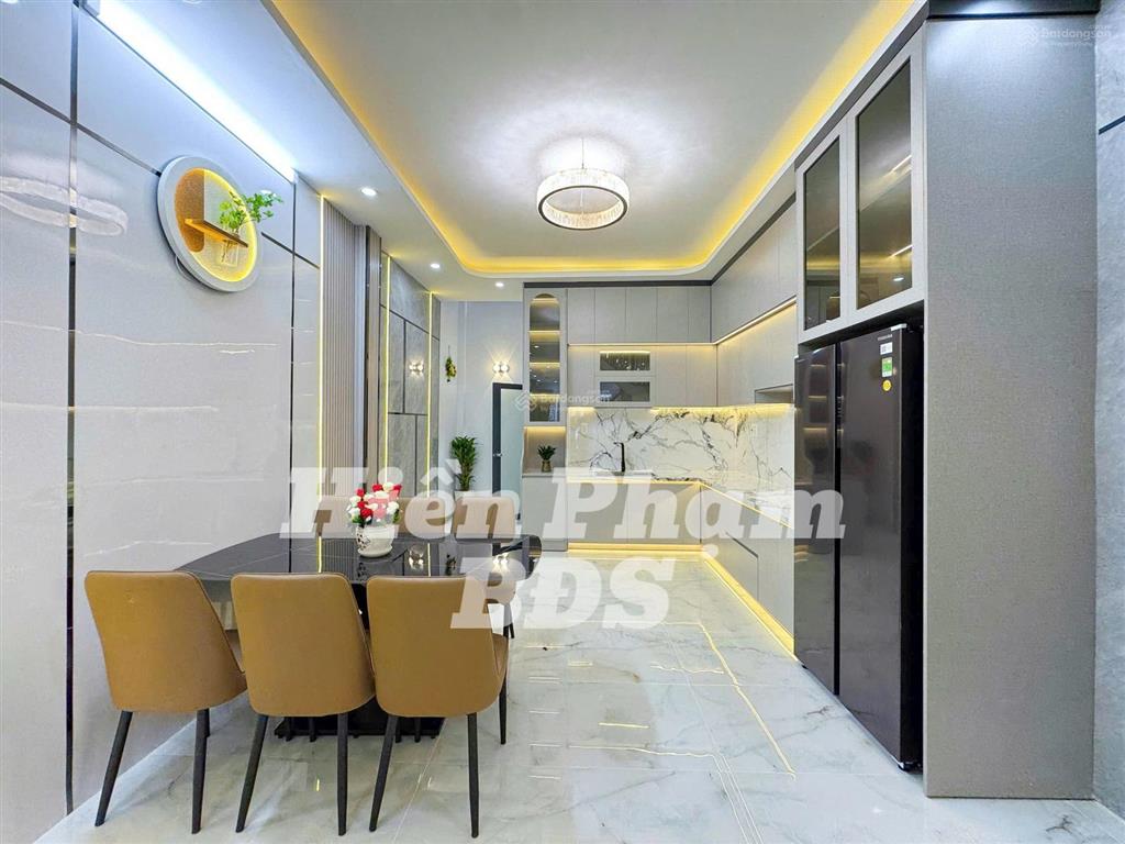 Nhà mới hiện đại 2 lầu st hẻm 1942 huỳnh tấn phát  nhà bè