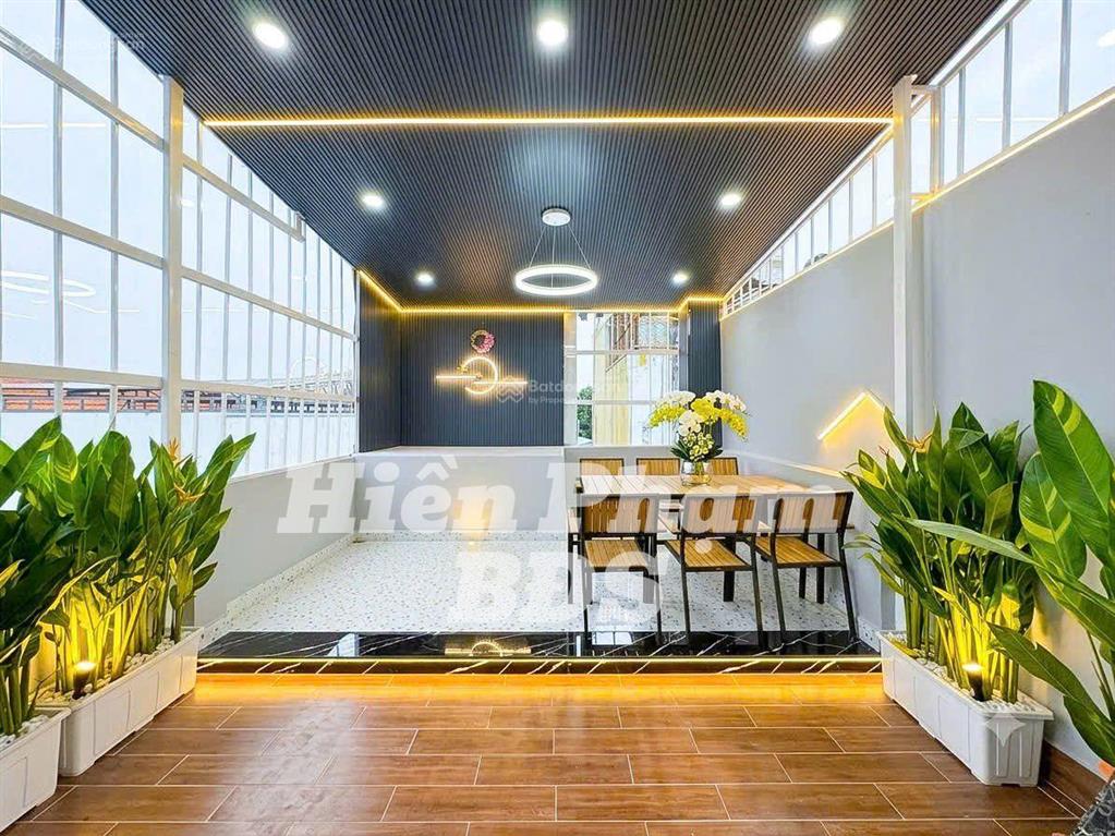 Nhà mới hiện đại 2 lầu st hẻm 1942 huỳnh tấn phát  nhà bè