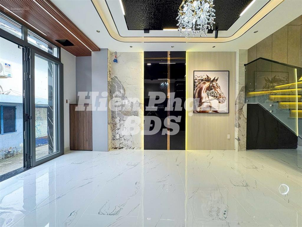 Nhà mới hiện đại full nt hẻm 588 huỳnh tấn phát  liền kề pmh