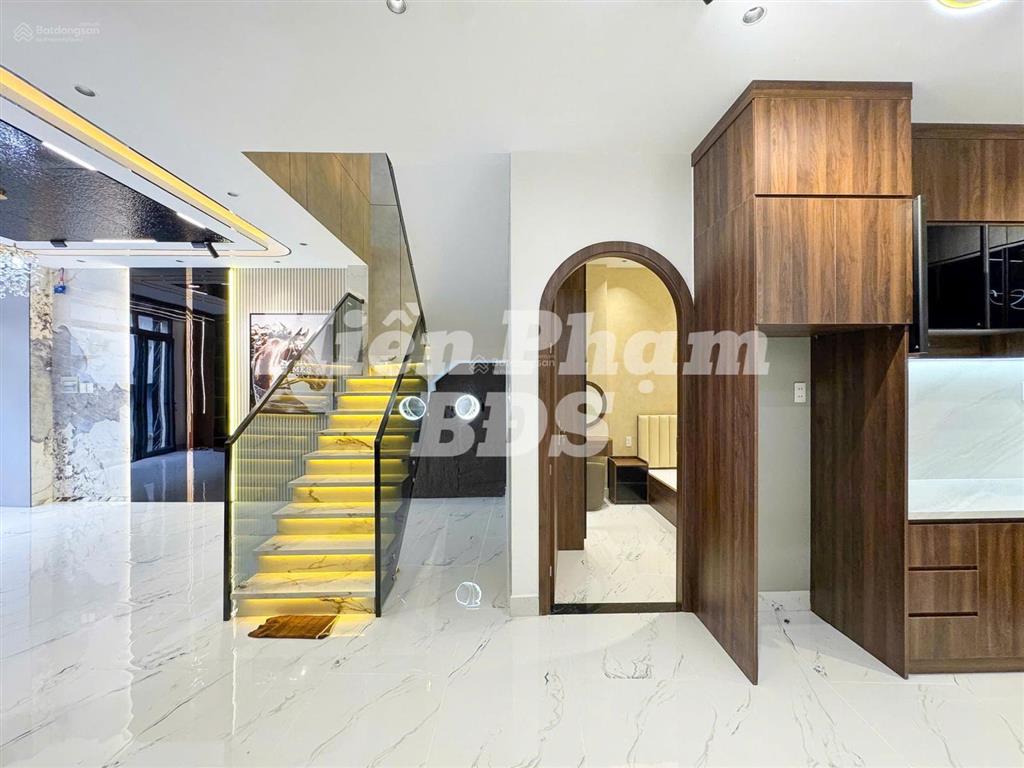 Nhà mới hiện đại full nt hẻm 588 huỳnh tấn phát  liền kề pmh