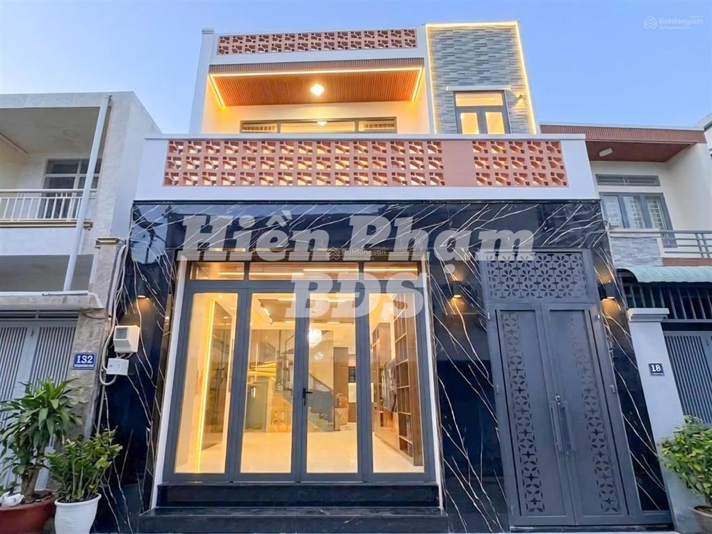 Nhà mới hiện đại full nt hẻm 588 huỳnh tấn phát  liền kề pmh