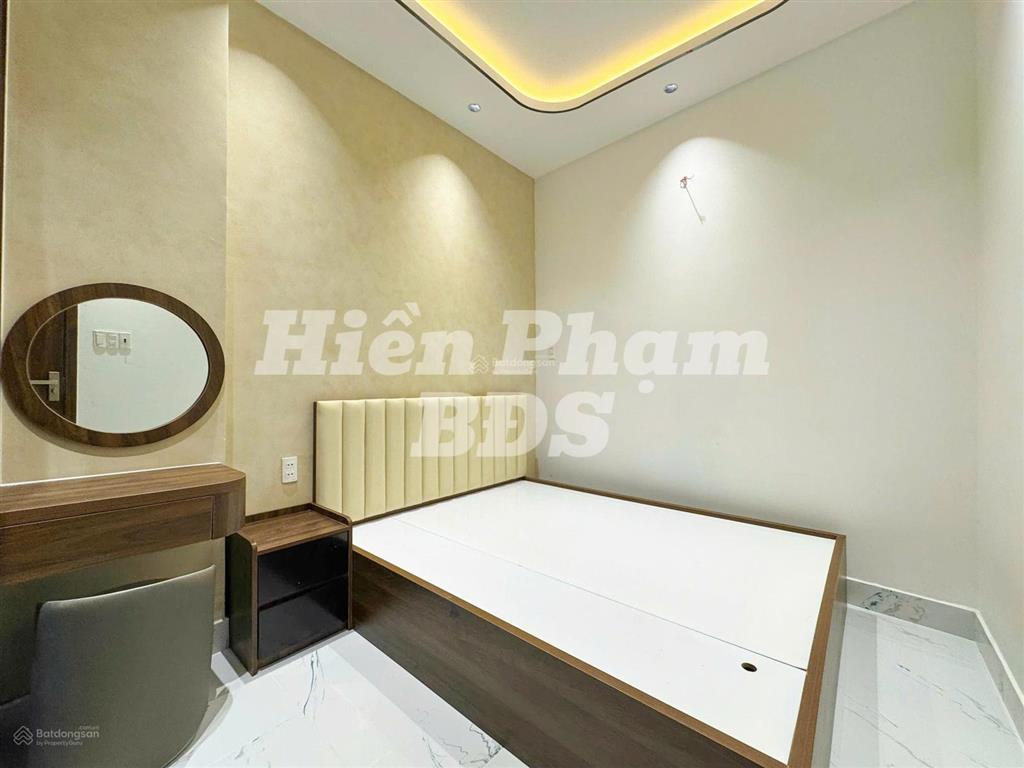 Nhà mới hiện đại full nt hẻm 588 huỳnh tấn phát  liền kề pmh
