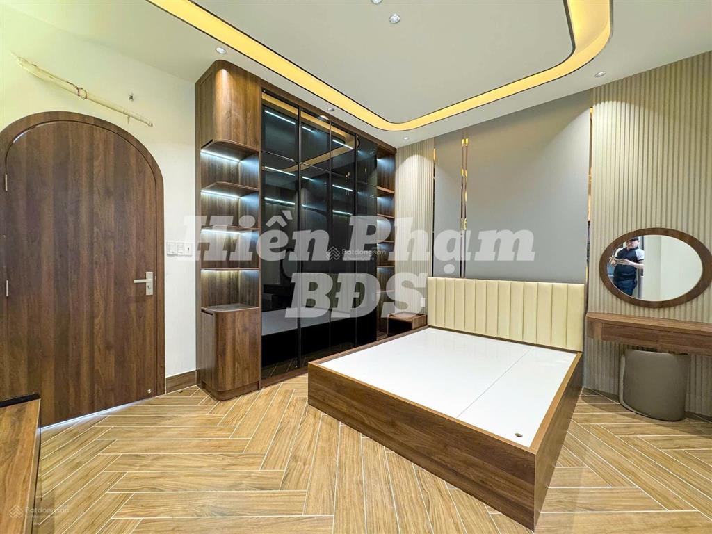Nhà mới hiện đại full nt hẻm 588 huỳnh tấn phát  liền kề pmh