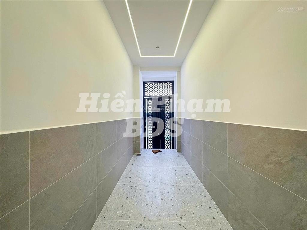 Nhà mới hiện đại full nt hẻm 588 huỳnh tấn phát  liền kề pmh