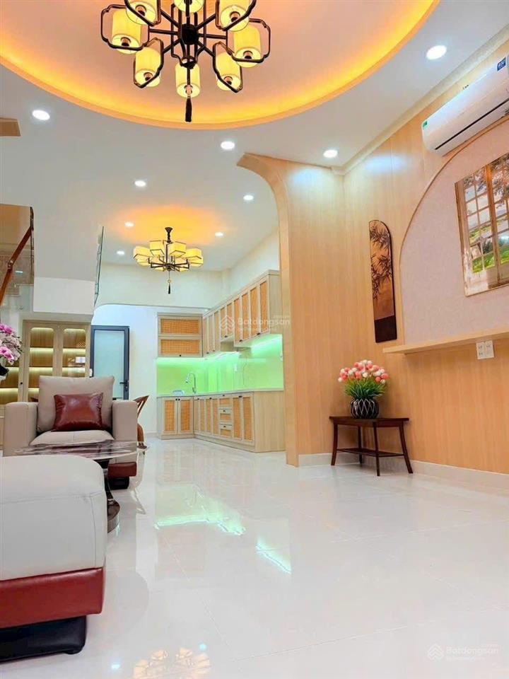 Nhà phố hiện đại  trẻ trung 2 lầu st hẻm 1806 huỳnh tấn phát
