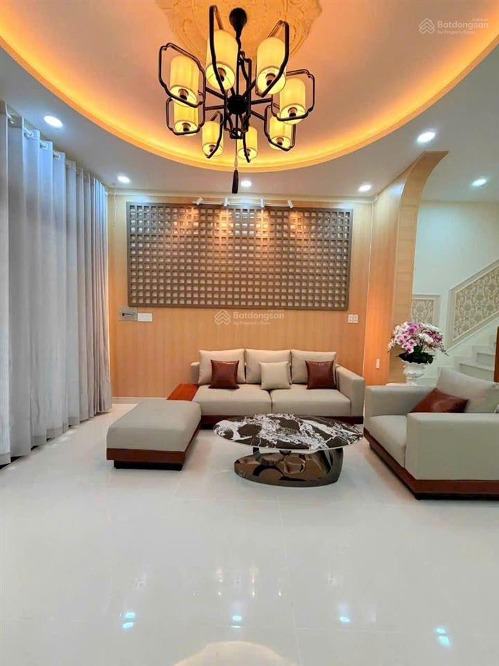 Nhà phố hiện đại  trẻ trung 2 lầu st hẻm 1806 huỳnh tấn phát
