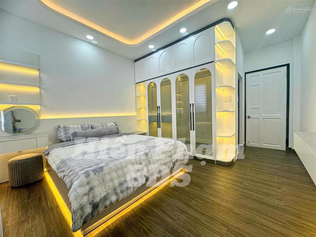 Nhà mới hiện đại full nội thất hxh 1942 htp  ttnb