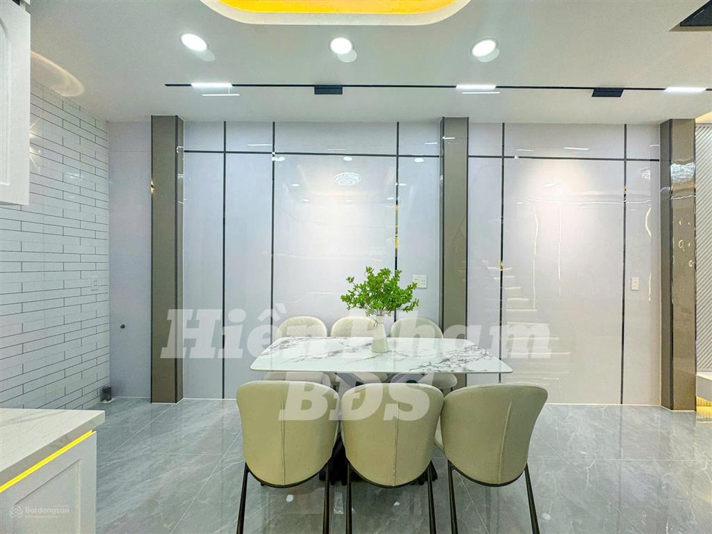 Nhà mới hiện đại full nội thất hxh 1942 htp  ttnb