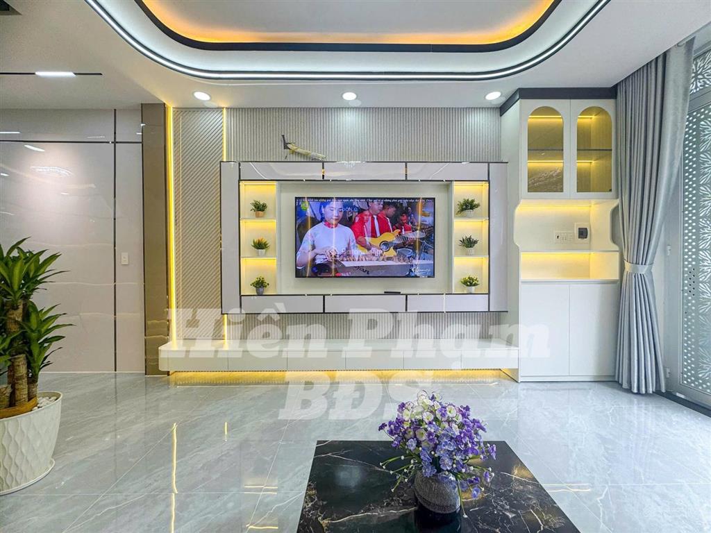 Nhà mới hiện đại full nội thất hxh 1942 htp  ttnb