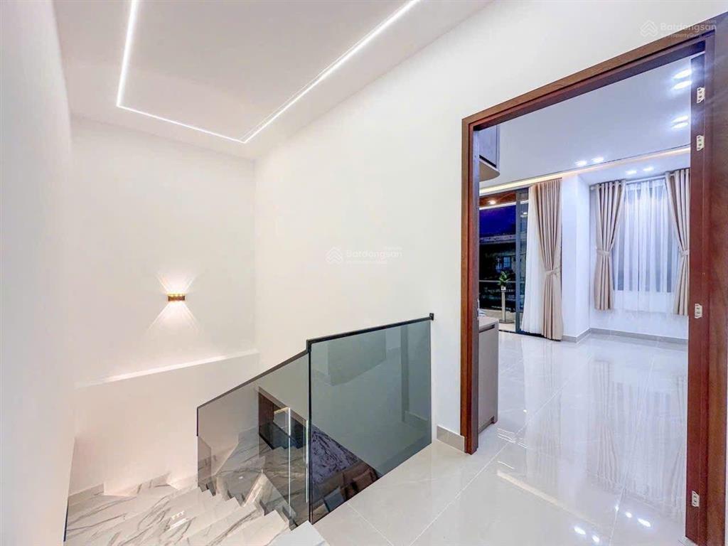Siêu phẩm căn góc 2mt hẻm 1716 huỳnh tấn phát  full nt cao cấp