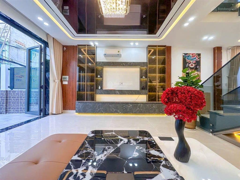 Siêu phẩm căn góc 2mt hẻm 1716 huỳnh tấn phát  full nt cao cấp