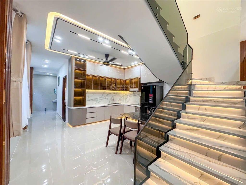 Siêu phẩm căn góc 2mt hẻm 1716 huỳnh tấn phát  full nt cao cấp