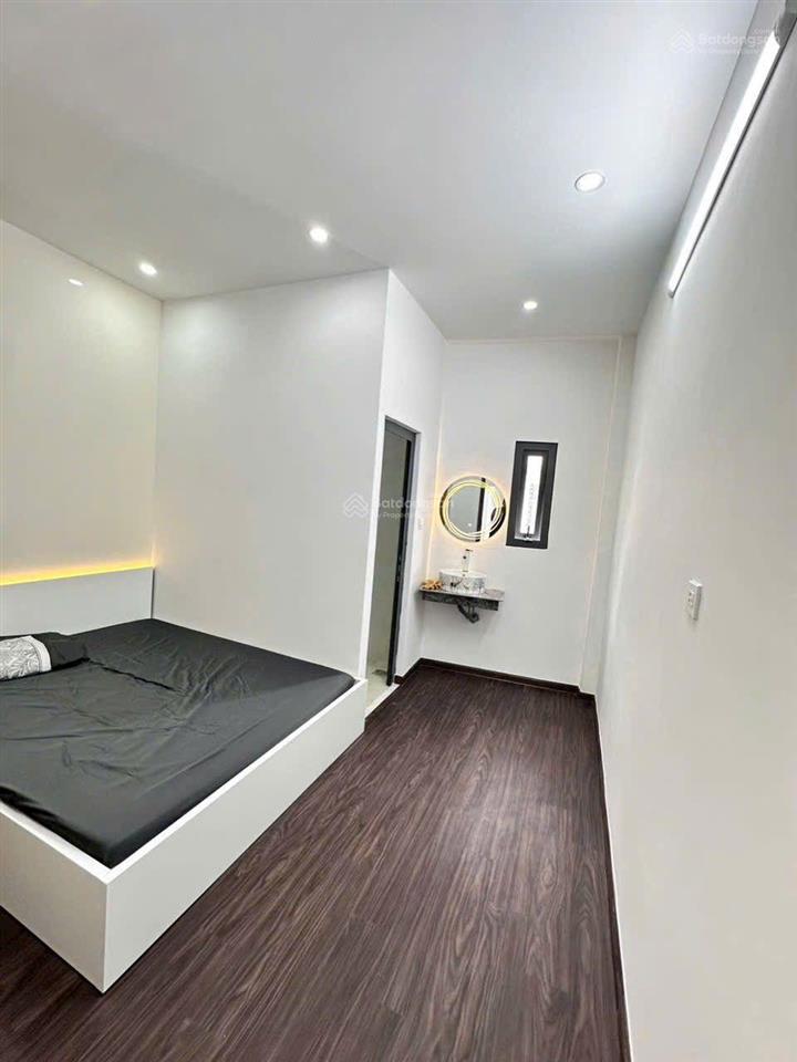Nhà phố hiện đại 3pn mtkd hẻm 1247 huỳnh tấn phát