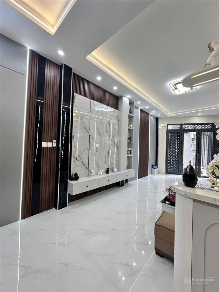 Nhà phố hiện đại 3pn mtkd hẻm 1247 huỳnh tấn phát