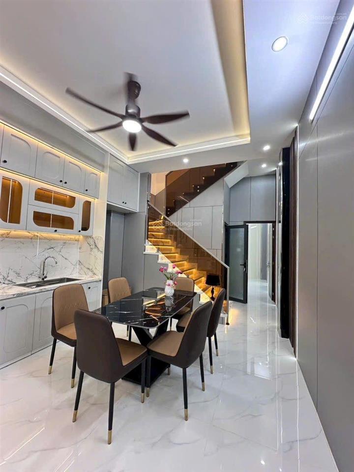 Nhà phố hiện đại 3pn mtkd hẻm 1247 huỳnh tấn phát