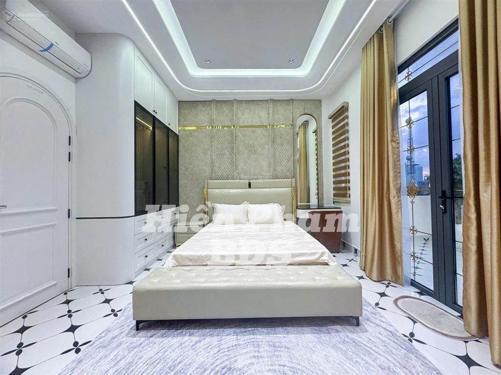 Nhà phố 3 tầng vừa xây xong có trang bị thang máy kdc phú mỹ  liền kề pmh