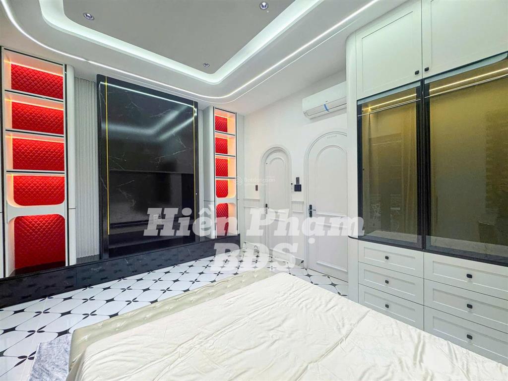 Nhà phố 3 tầng vừa xây xong có trang bị thang máy kdc phú mỹ  liền kề pmh