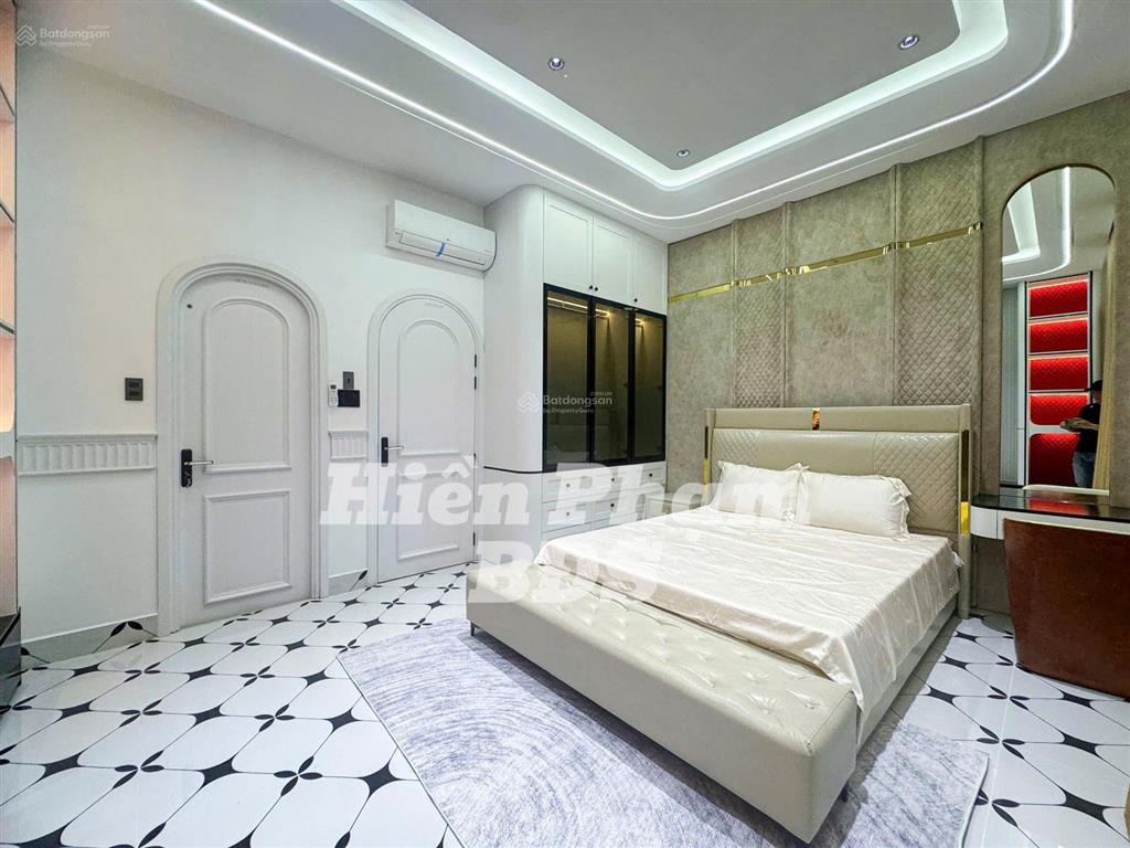 Nhà phố 3 tầng vừa xây xong có trang bị thang máy kdc phú mỹ  liền kề pmh