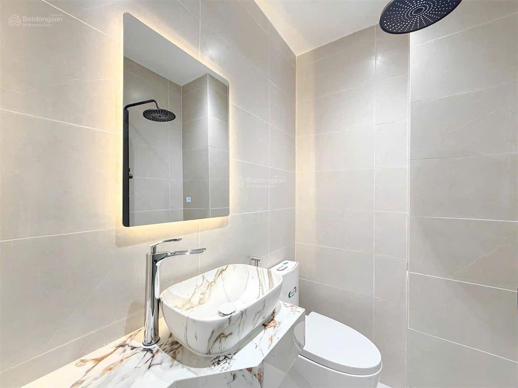 Siêu phẩm nhà phố 2 tầng hẻm 803 huỳnh tấn phát  liền kề pmh, kdc nam long