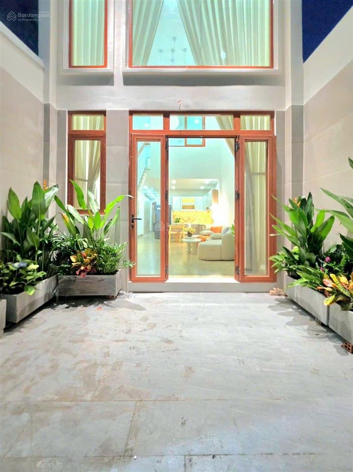 Bán nhà xây mới có sân vườn, đặng nhữ lâm nhà bè  cách phú mỹ hưng chỉ 5 phút di chuyển