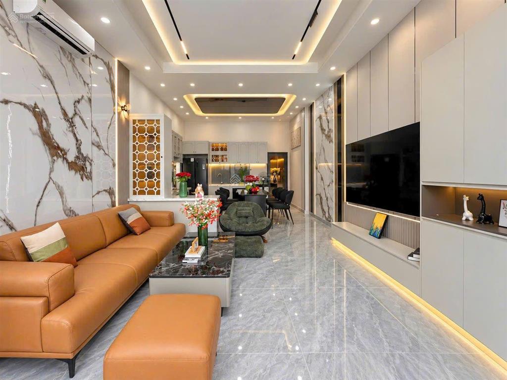 Nhà phố sân vườn hẻm 3 gác dt 113.6m2  thị trấn nhà bè