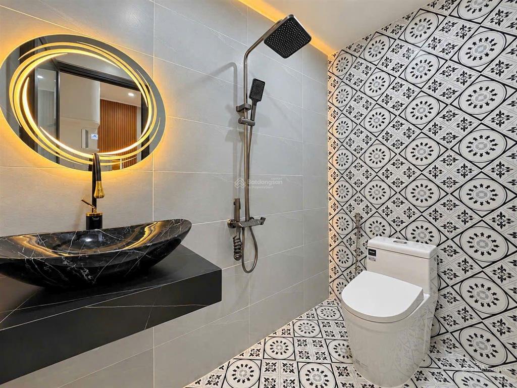 Nhà phố sân vườn hẻm 3 gác dt 113.6m2  thị trấn nhà bè