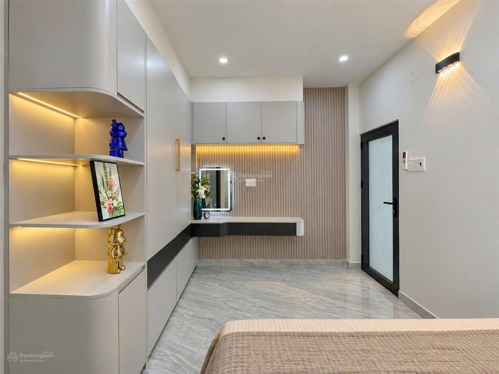 Nhà phố sân vườn hẻm 3 gác dt 113.6m2  thị trấn nhà bè