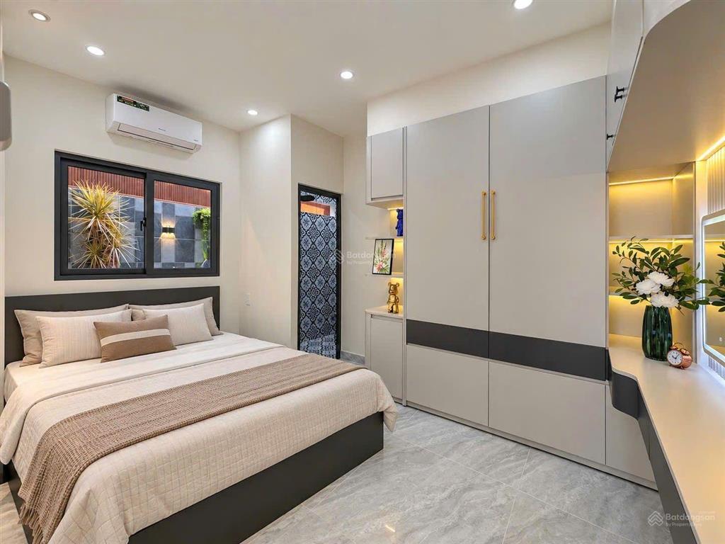 Nhà phố sân vườn hẻm 3 gác dt 113.6m2  thị trấn nhà bè