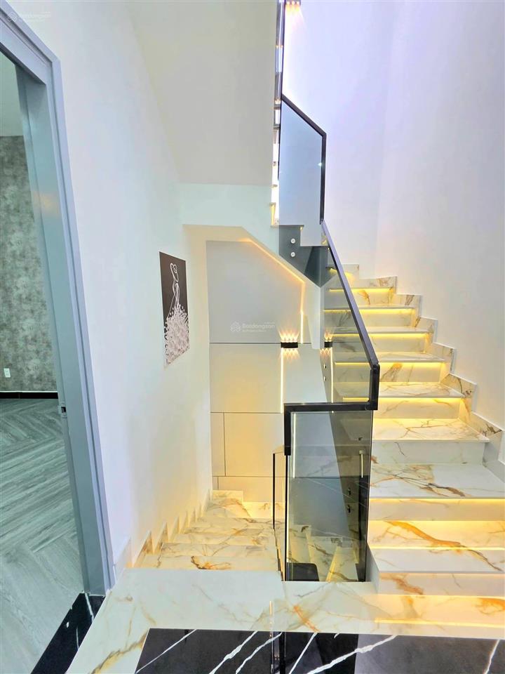 Nhà phố hiện đại hxh quay đầu huỳnh tấn phát  nhà bè  4.8x11m