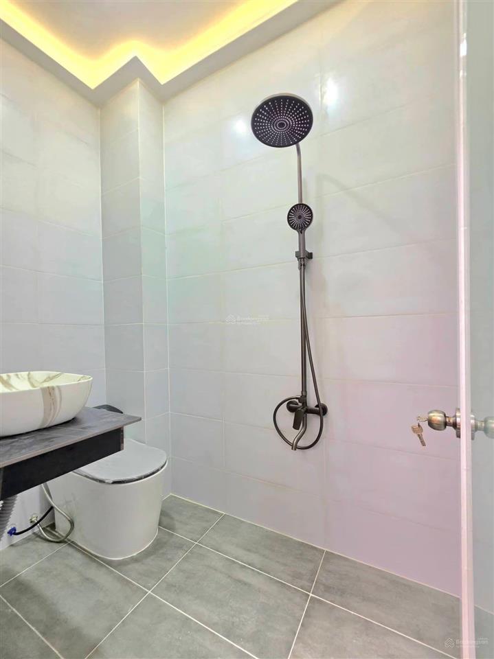 Nhà phố hiện đại hxh quay đầu huỳnh tấn phát  nhà bè  4.8x11m