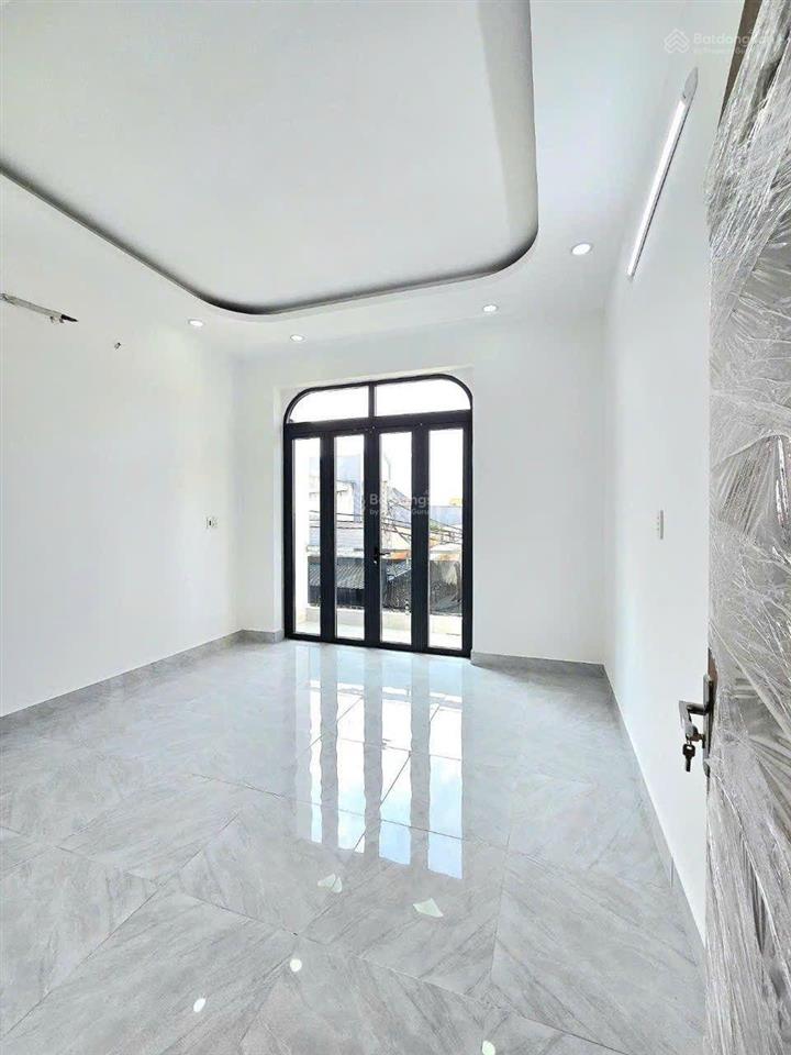 Nhà mới xây 2 tầng mtkd hẻm huỳnh tấn phát  cách mt chỉ 30m