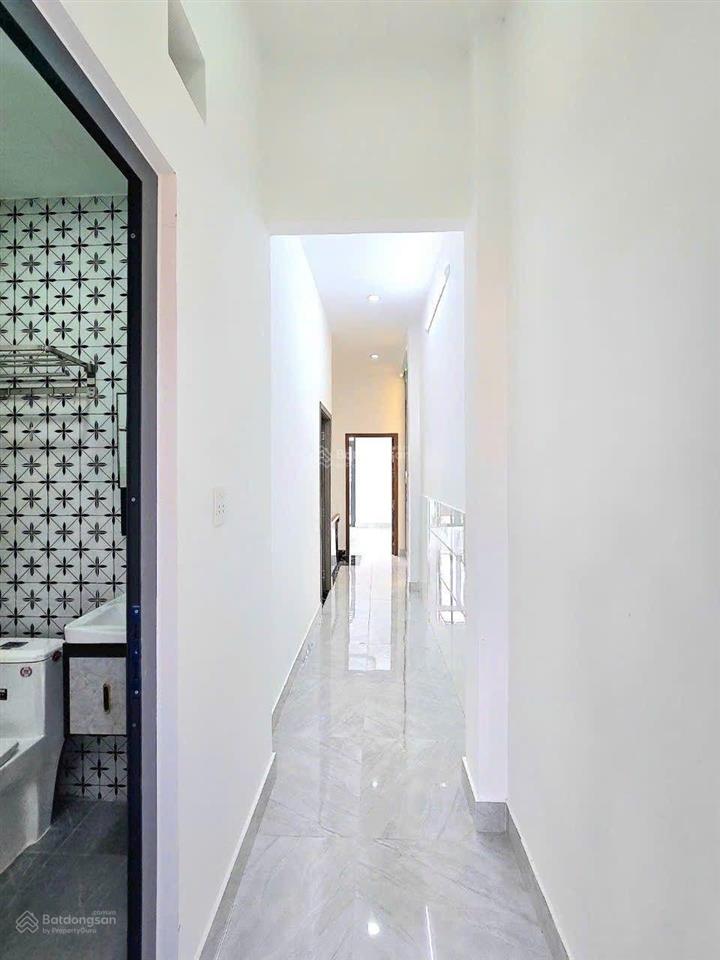 Nhà mới xây 2 tầng mtkd hẻm huỳnh tấn phát  cách mt chỉ 30m