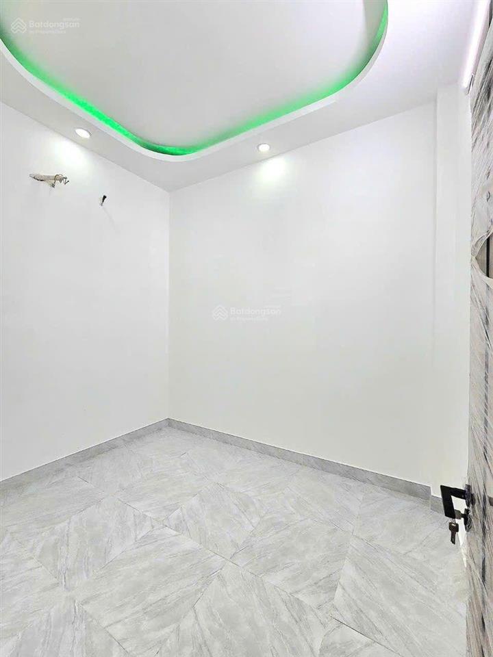 Nhà mới xây 2 tầng mtkd hẻm huỳnh tấn phát  cách mt chỉ 30m