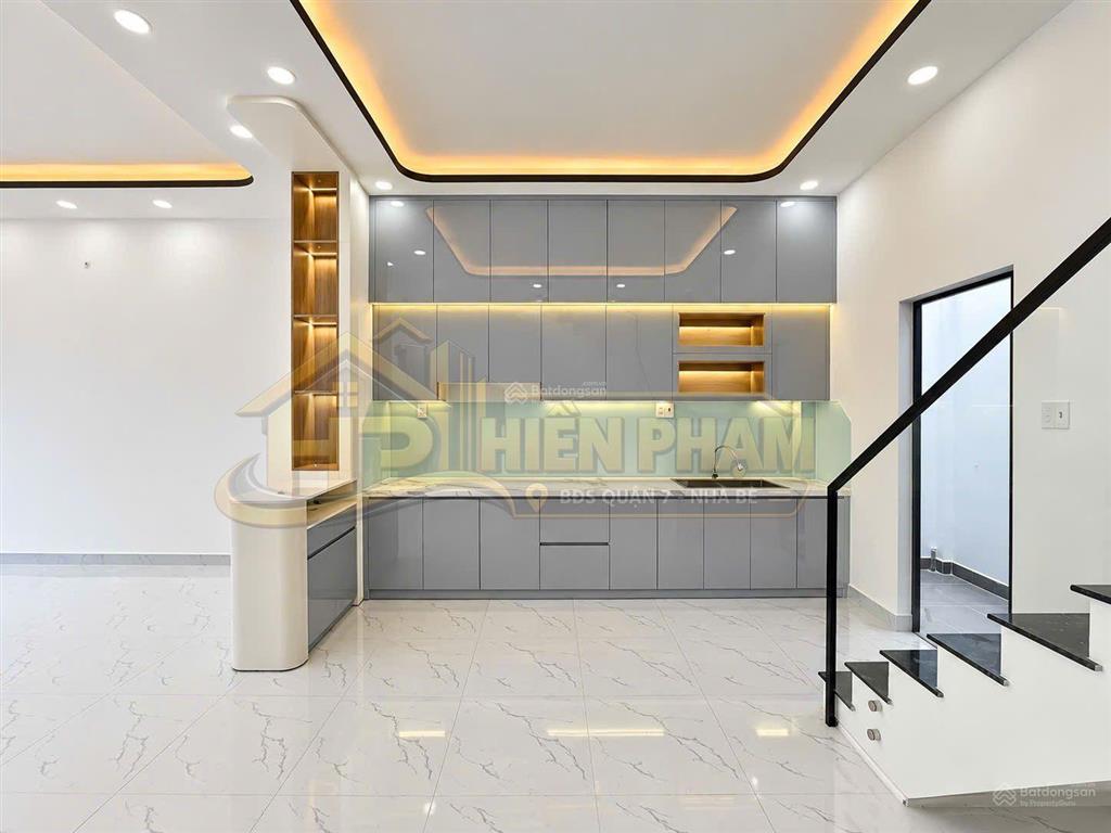 Nhà phố 2 tầng hẻm 115 phạm hữu lầu  cạnh gas metro  tương lai mở đường 14m trước mặt