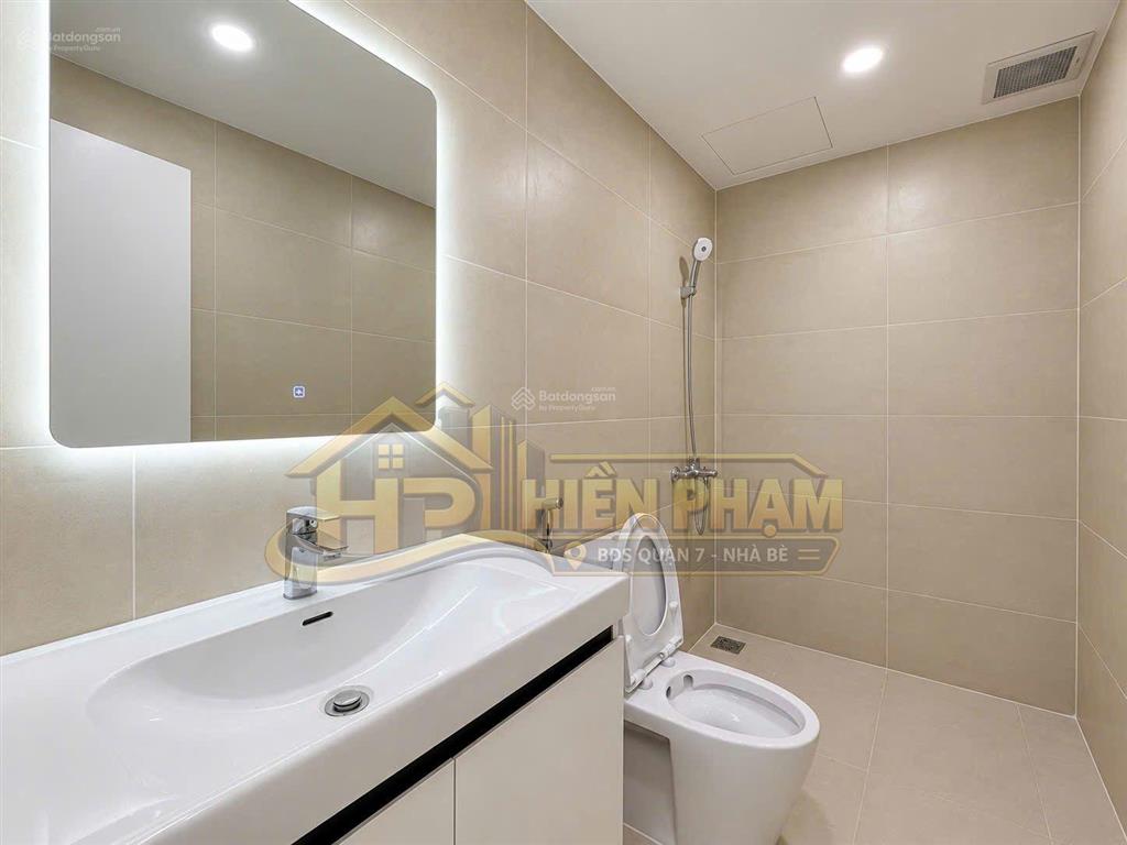 Nhà mới hoàn thiện hẻm 270 htp  cách q4 chỉ 500m