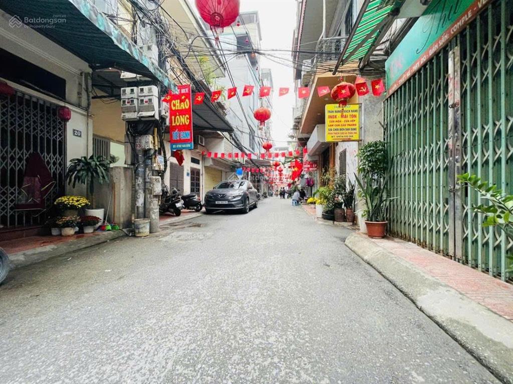 Phân lô ngõ 67 phùng khoang  đường 10m vỉa hè  kinh doanh bất chấp  chỉ nhỉnh 12 tỷ.