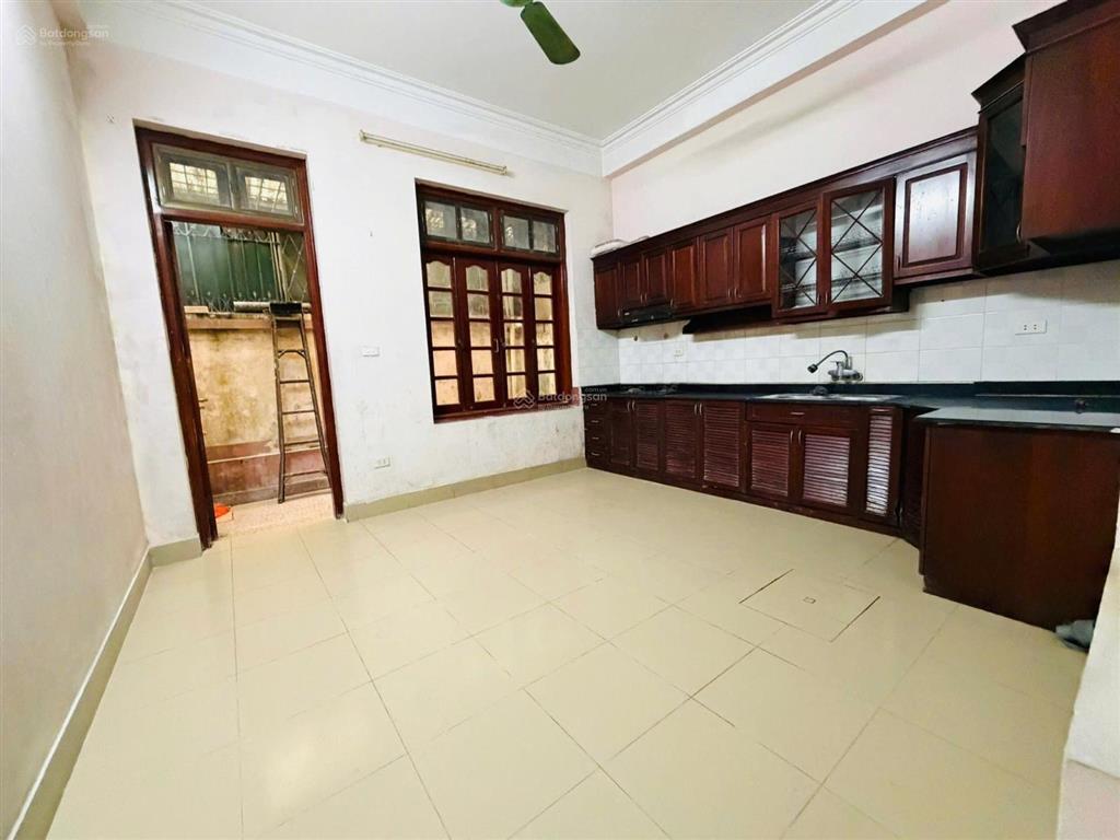 Sống sang tại kđt văn quán nhà 5 tầng đủ công năng vị trí gần phố kết nối muôn nơi.