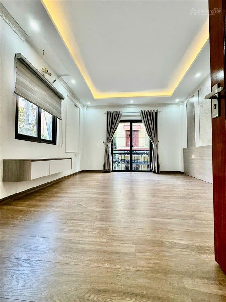 Nhà mới lô góc  sáng thoáng vô cùng  ngay sát đường mậu lương  nhỉnh 7