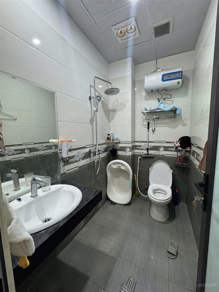 Nhà phân lô 50m2 khu dịch vụ đìa lão, hàng bè  mậu lương  nhà đẹp ở ngay