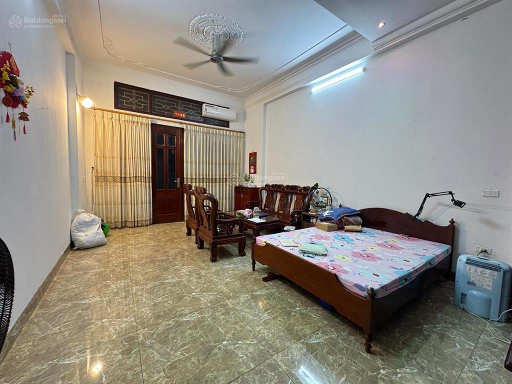 Bán nhà liền kề văn quán đường phân lô vỉa hè 84m2 5 tầng chắc chắn giá nhỉn 21 tỷ!