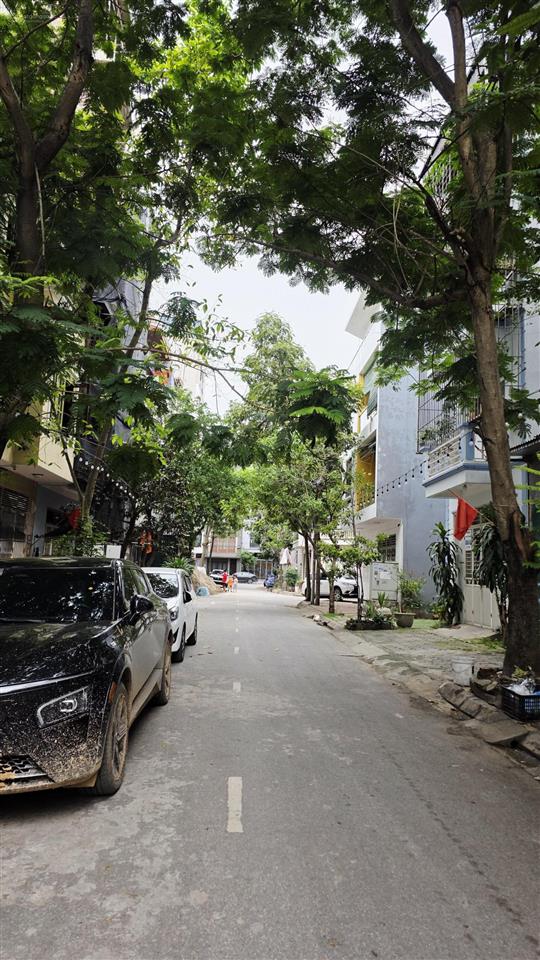 Giá tham khảo tốt trong khu vực khu đấu giá mậu lương  16 tỷ  nhà 5 tầng đẹp