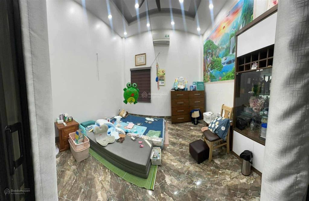 Bán nhà đẹp gần kđt xa la hà đông 50m2 x 6t, mt 5m  đường 12m vỉa hè rộng  nhỉnh 13 tỷ