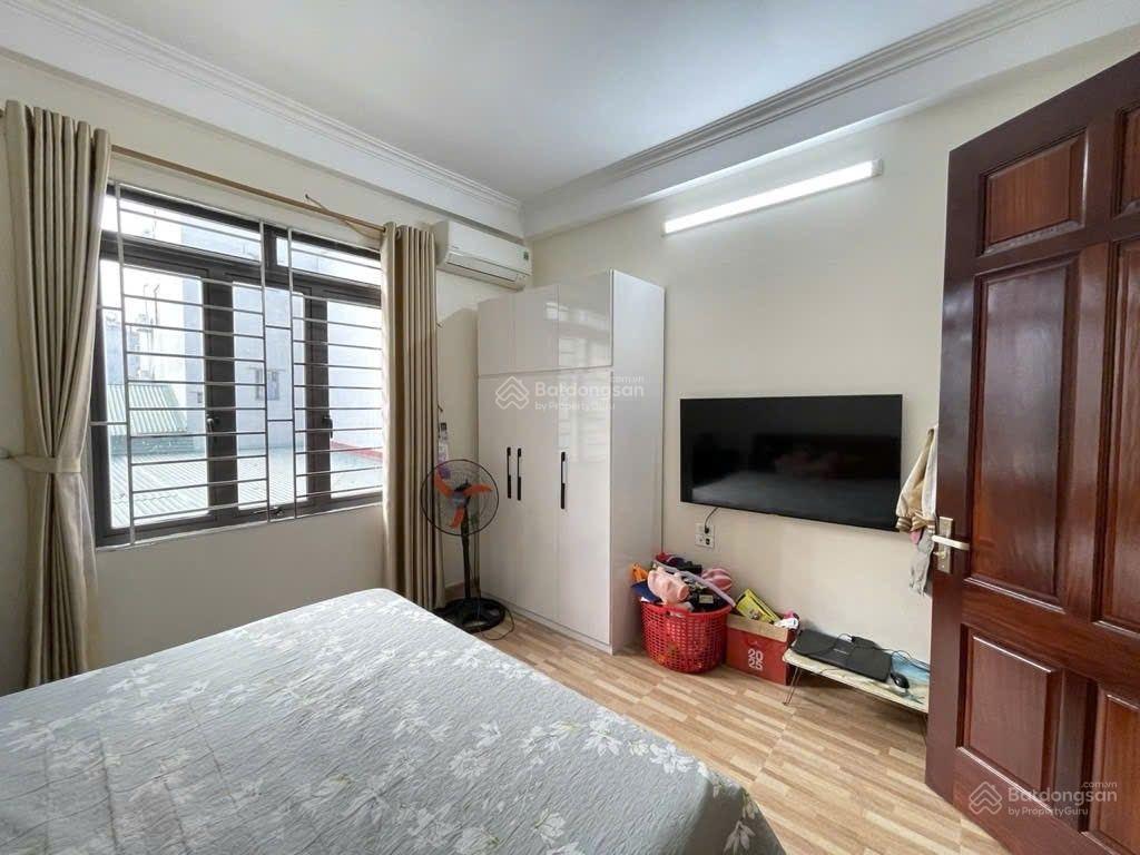 Bán căn nhà 3 tầng 43m trung tâm trâu quỳ đang cho thuê 10tr/ tháng dòng tiền ổn định