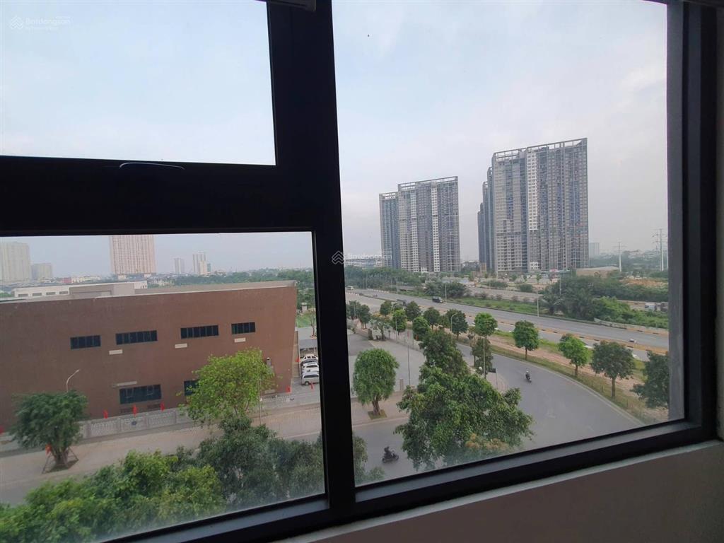 Chính chủ cần bán gấp căn góc s1010606 vinhomes smart city view bể bơi và nội khu siêu đẹp