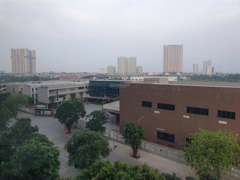Chính chủ cần bán gấp căn góc s1010606 vinhomes smart city view bể bơi và nội khu siêu đẹp