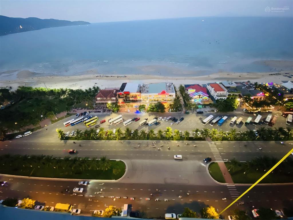 Đất biển lăng cô, vịnh đẹp thế giới.