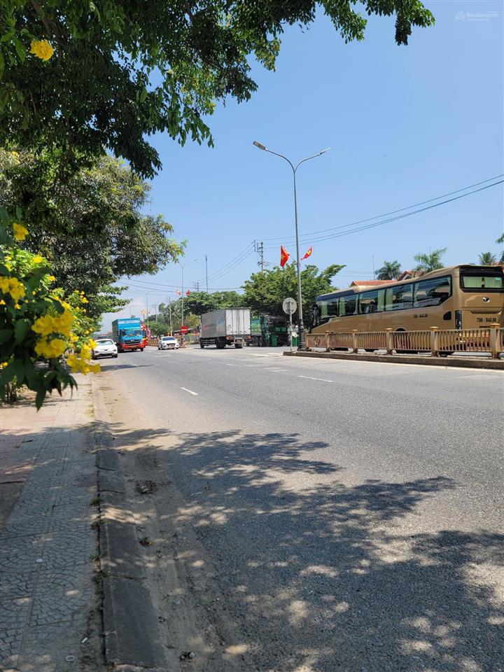 Thửa đất siêu đẹp tại thị trấn lăng cô, nằm trục ql1a thuận tiện trong việc kinh doanh mua bán